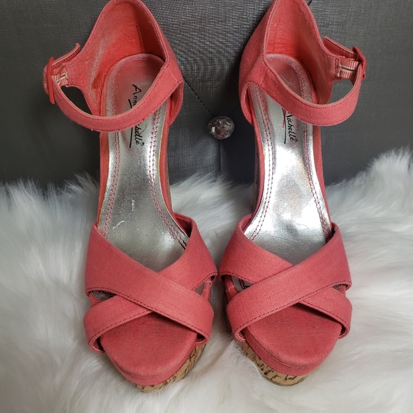 Anne Michaelle ankle strap platform - Picture 3 of 13